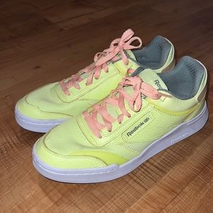 Like new rebook tennis